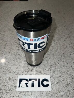 RTIC 20oz Stainless tumbler